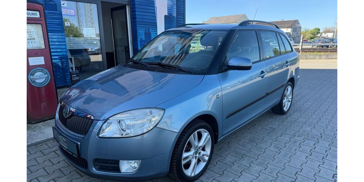 Skoda Fabia 14.000 km 3.999 &euro; Paderborn 33104