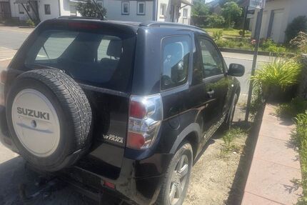 Suzuki Grand Vitara 216.000 km 2.250 &euro; Wertheim 97877