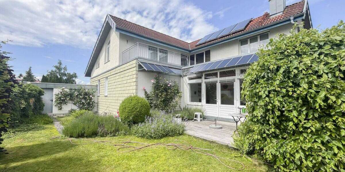 Einfamilienhaus Burghausen - 9 Zimmer, 315 m&sup2;, 720.000&euro; | Angebot:26451459