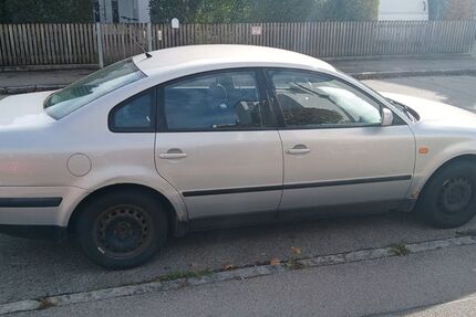 VW Passat 195.300 km 950 € Gilching 82205