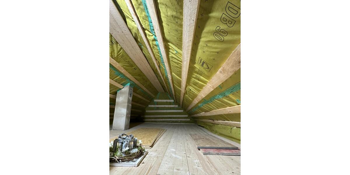 Dachgeschoßwohnung Aukrug - 2.5 Zimmer, 72 m&sup2;, 1.000&euro; | Angebot:23803338