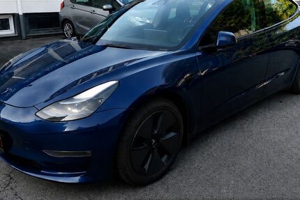 Tesla Model 3 145.830 km 27.500 &euro; Wuppertal 42281