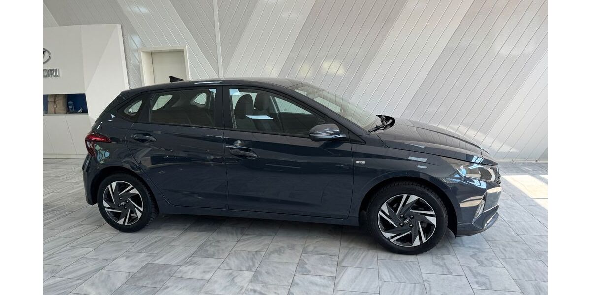 Hyundai i20 26.354 km 16.490 &euro; Liebenburg 38704