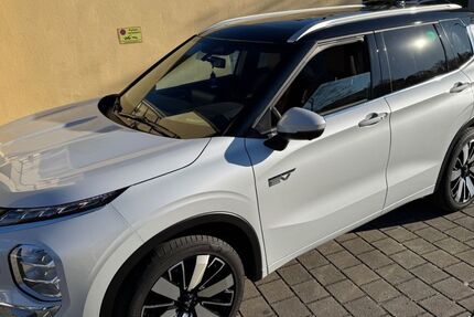 Mitsubishi Outlander 6.480 km 47.890 &euro; Ottobrunn bei München 85521