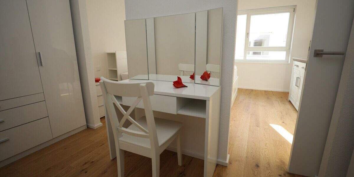 Einfamilienhaus Niederdorfelden - 7 Zimmer, 210 m&sup2;, 3.100&euro; | Angebot:25665446