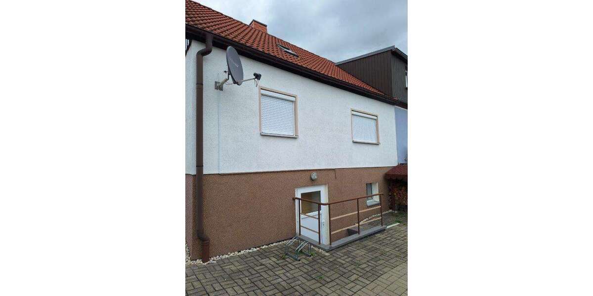 Zwei Häuser auf einem Grundstück – Vielseitigkeit, Platz und Potenzial - Doppelhaushälfte Pößneck | Angebot:25475150