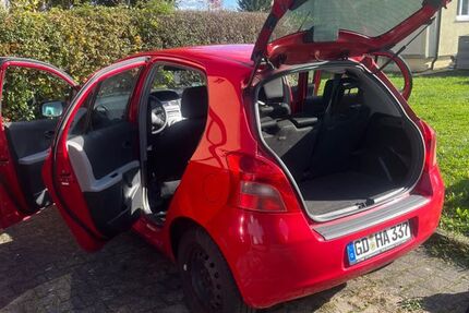 Toyota Yaris 155.000 km 2.699 &euro; Schwäbisch Gmünd 73527