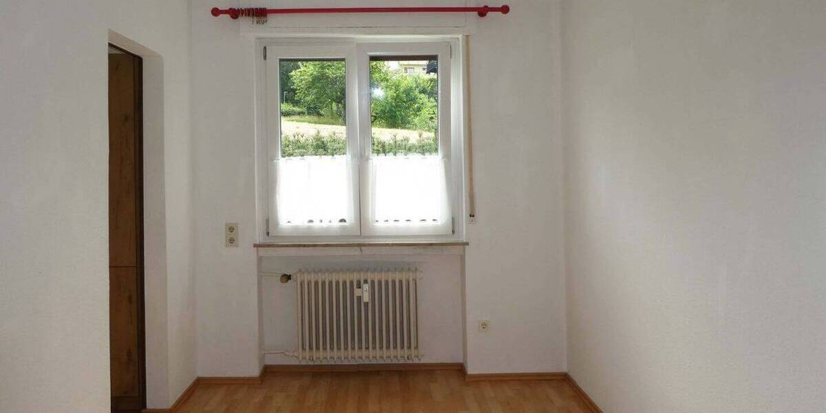 Mehrfamilienhaus, Wohnhaus Bad Orb - 7 Zimmer, 169 m&sup2;, 449.000&euro; | Angebot:25704433