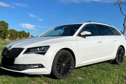 Skoda Superb 121.000 km 19.999 &euro; Nessetal 99869
