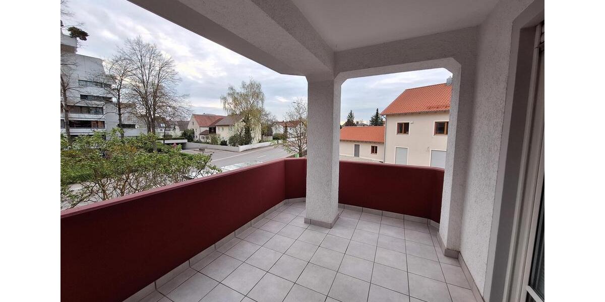 Etagenwohnung Ingolstadt Friedrichshofen-Hollerstauden - 3 Zimmer, 92 m&sup2;, 990&euro; | Angebot:26634315