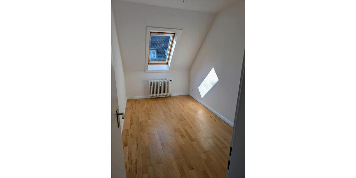 Dachgeschoßwohnung Stapelfeld - 1.5 Zimmer, 42 m&sup2;, 198.000&euro; | Angebot:26805585