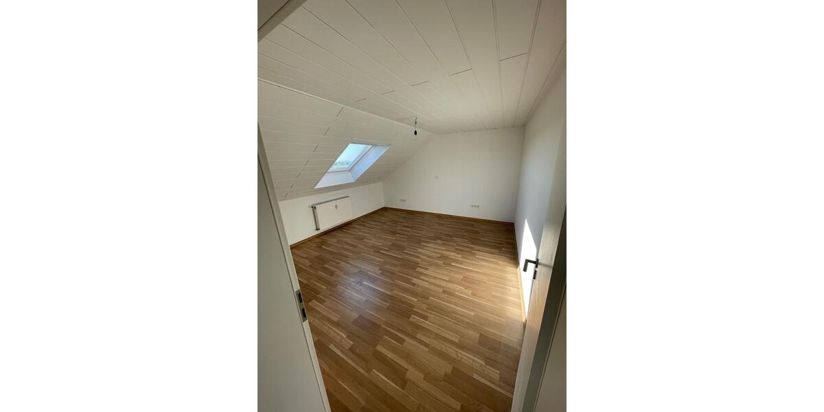 Etagenwohnung Hockenheim - 3 Zimmer, 77 m&sup2;, 239.000&euro; | Angebot:26367765