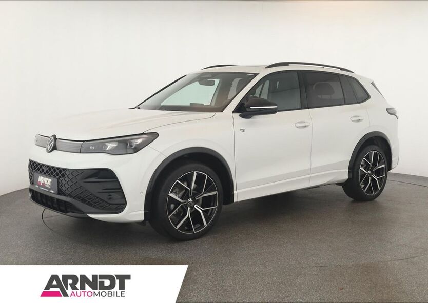 VW Tiguan 14.800 km 50.784 € Neuss 41460