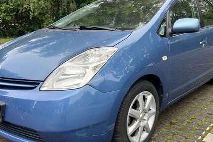 Toyota Prius 130.000 km 5.000 € Mülheim an der Ruhr 45473