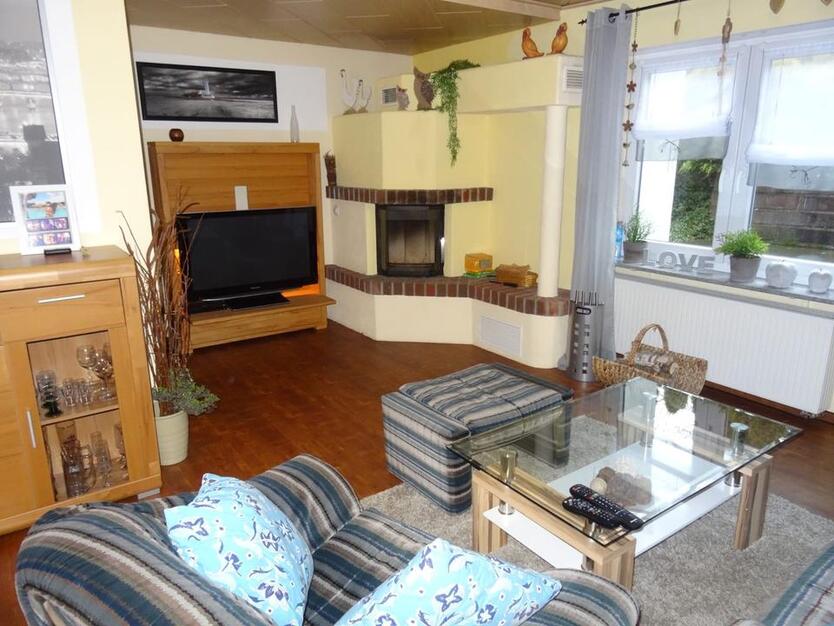 Teilmobilierte Wohnung. zimmer