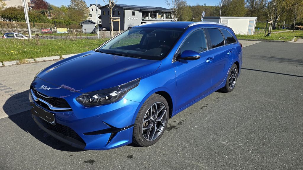 Kia ceed Sportswagon 29.500 km 21.700 &euro; Naila 95119