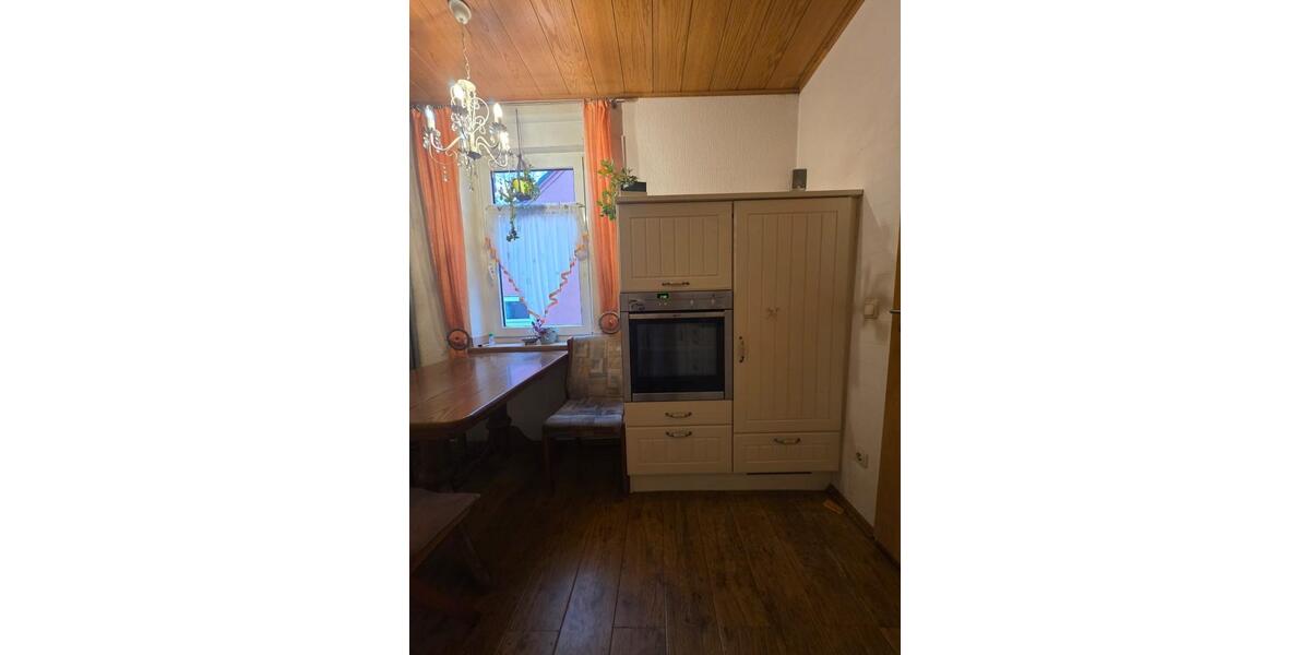 Reihenhaus Essen Stadtbezirk V - 3 Zimmer, 67 m&sup2;, 1.000&euro; | Angebot:25048637