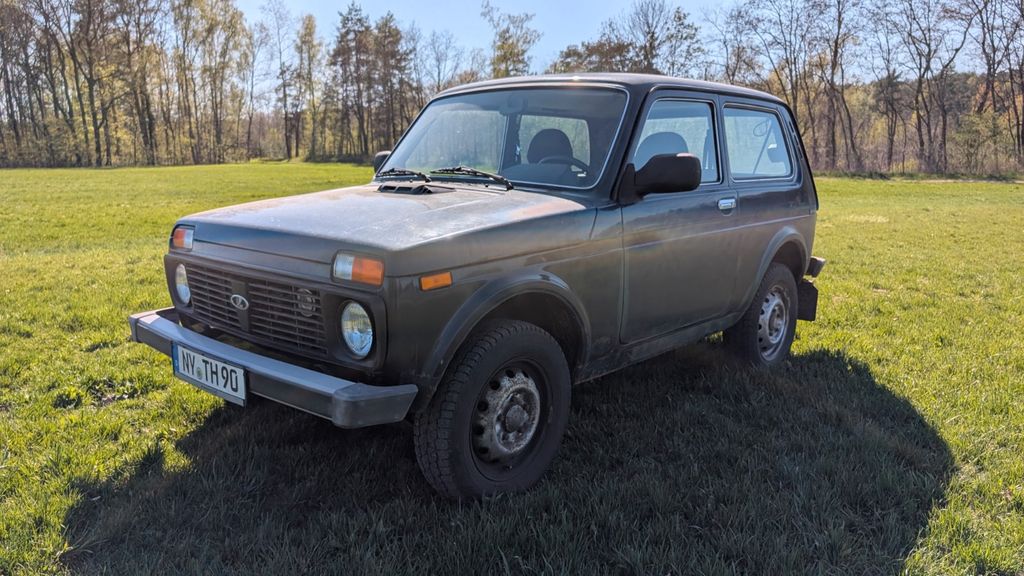 Lada Niva 71.000 km 3.900 &euro; Niesky 02906