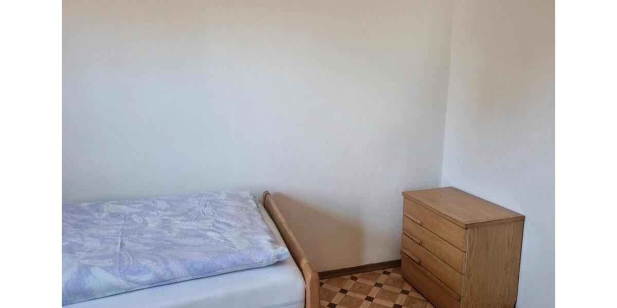 Etagenwohnung Burgkirchen an der Alz - 1 Zimmer, 16 m&sup2;, 400&euro; | Angebot:25417784