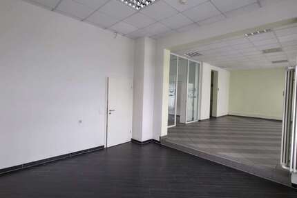 Einzelhandel in Wesseling 2.245,80 € 220 m² zimmer