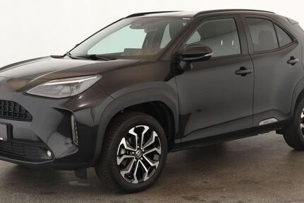 Toyota Yaris Cross 15.900 km 24.784 &euro; Düsseldorf 40233