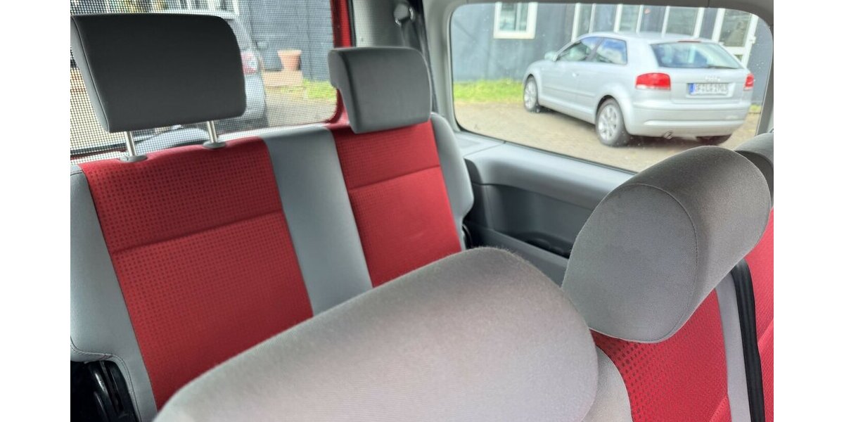 VW Caddy Maxi 1.6 Maxi Life/7Sitze/1Hand/Scheckh. 167.100 km 5.999 &euro; Frankfurt 60386