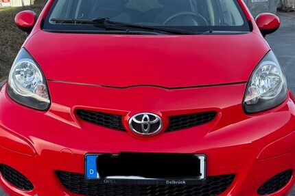 Toyota Aygo (X) 123.000 km 2.300 &euro; Paderborn 33102