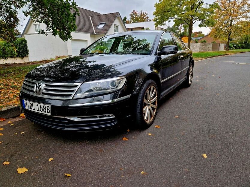 VW Phaeton 169.000 km 8.499 € Neuss 41466
