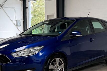 Ford Focus 87.300 km 9.990 &euro; Bielefeld 33649