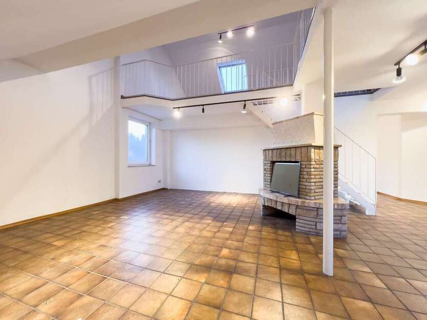 Wohnung zum Kaufen in Düsseldorf 369.000 € 105 m² 5 zimmer