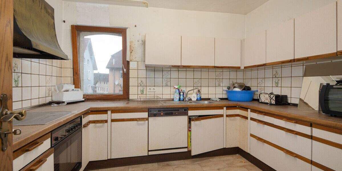 Einfamilienhaus Königsbach-Stein Königsbach - 7 Zimmer, 193 m&sup2;, 298.000&euro; | Angebot:24860353