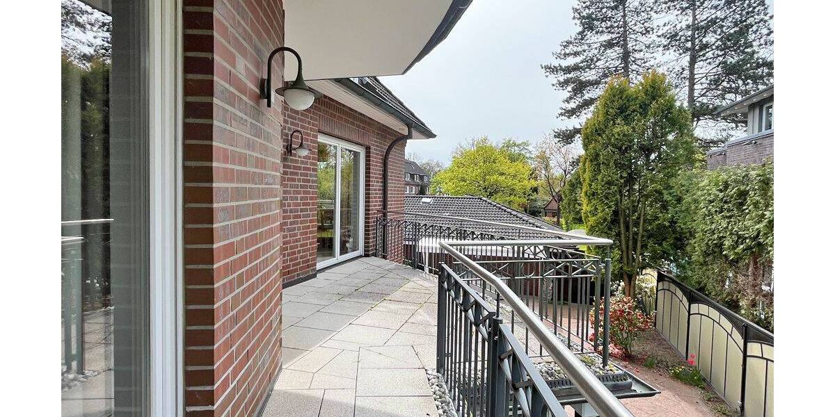 Etagenwohnung Hamburg Wellingsbüttel - 4 Zimmer, 121 m&sup2;, 2.230&euro; | Angebot:26438521
