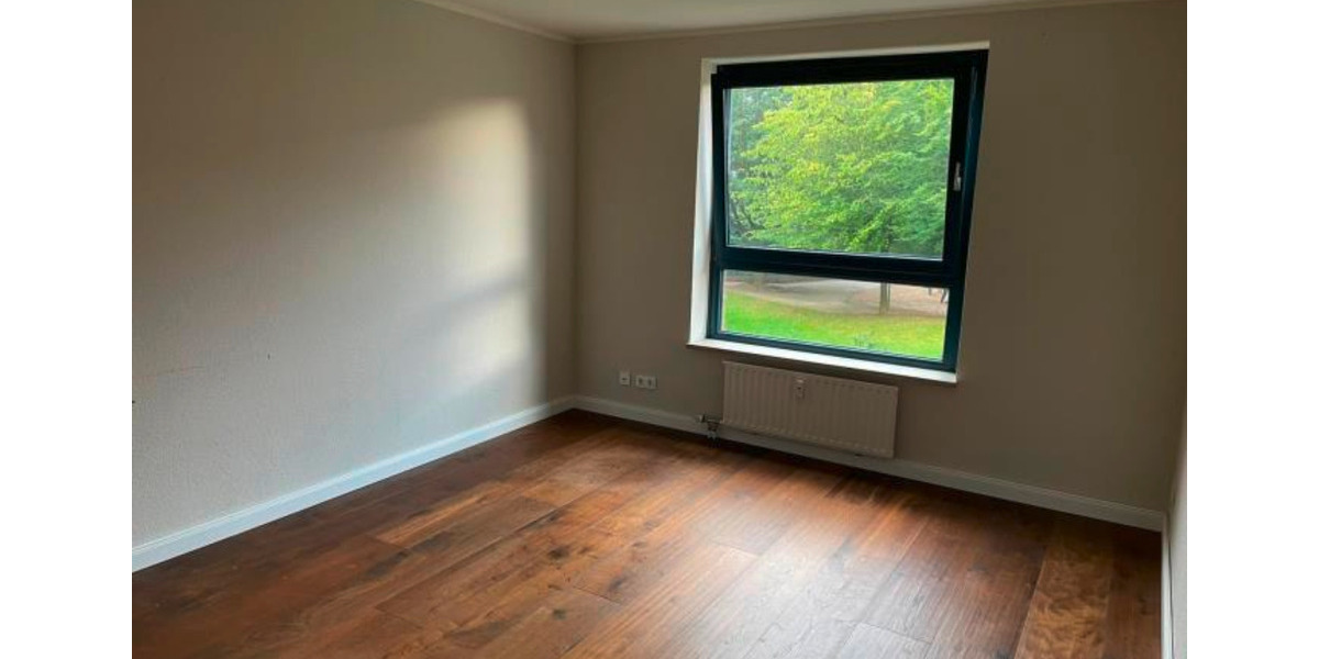 Etagenwohnung Ahrensburg - 3.5 Zimmer, 105 m&sup2;, 1.500&euro; | Angebot:24990027