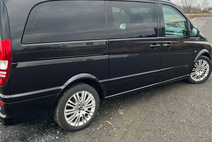 Mercedes-Benz Viano 218.800 km 17.700 &euro; Köln 51147
