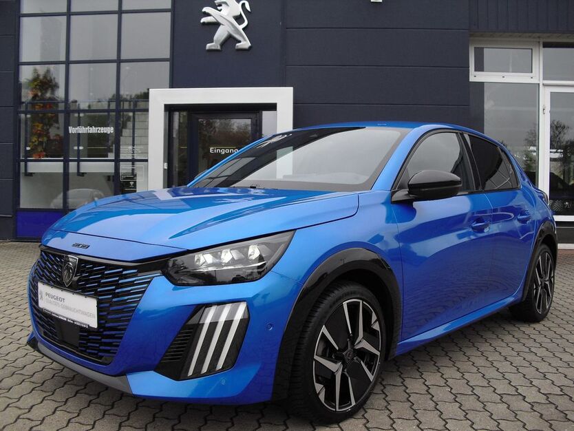Peugeot 208 30.500 km 17.890 € Meißen 01662