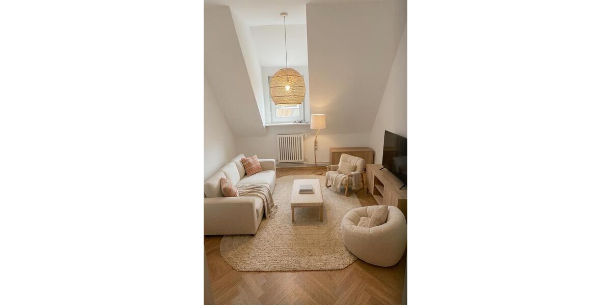 Dachgeschoßwohnung Finnentrop - 2 Zimmer, 45 m&sup2;, 300&euro; | Angebot:26407271