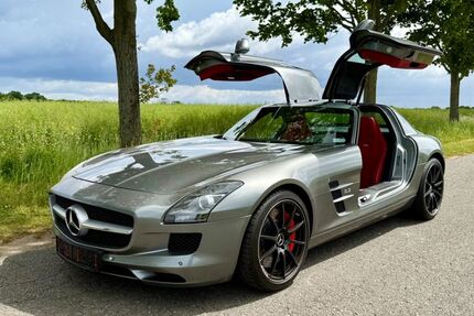 Mercedes-Benz SLS AMG 20.900 km 236.999 € Berlin 13407