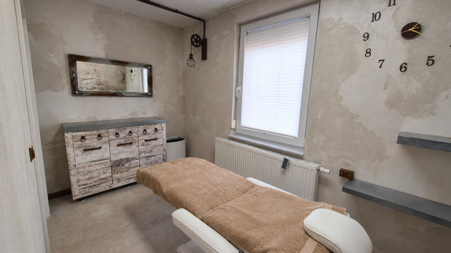Provisionsfrei* A+ Altbau am Marktplatz: Wohn-Geschäftshaus mit Wärmepumpe — provisionsfrei - Mehrfamilienhaus, Wohnhaus Birkenfeld | Angebot:27113629