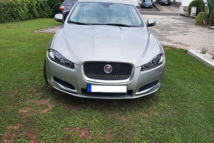 Jaguar XF 208.000 km 9.750 &euro; Zemmer 54313
