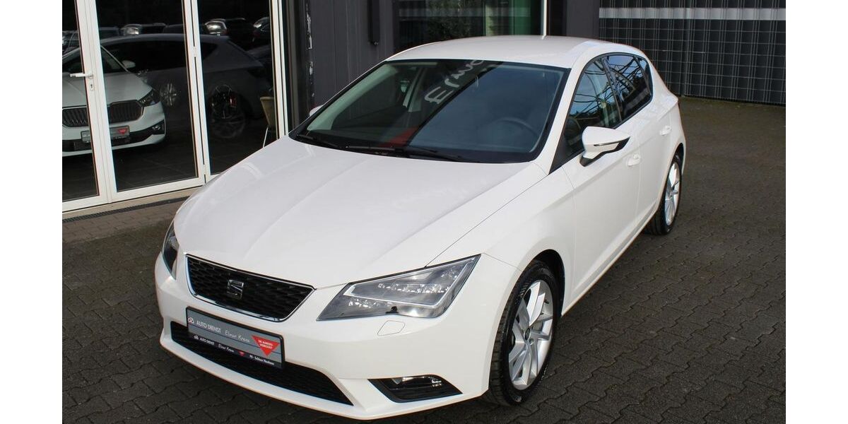 Seat Leon 68.881 km 11.990 &euro; Paderborn 33104