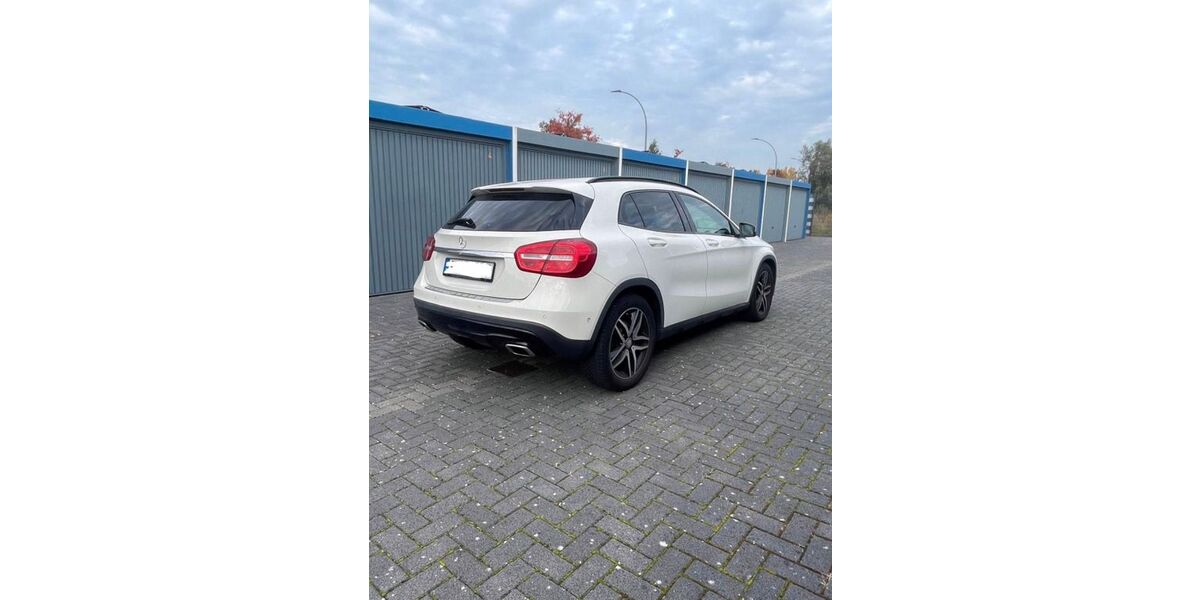 Mercedes-Benz GLA 200 180.000 km 14.999 &euro; Frankenthal 67227