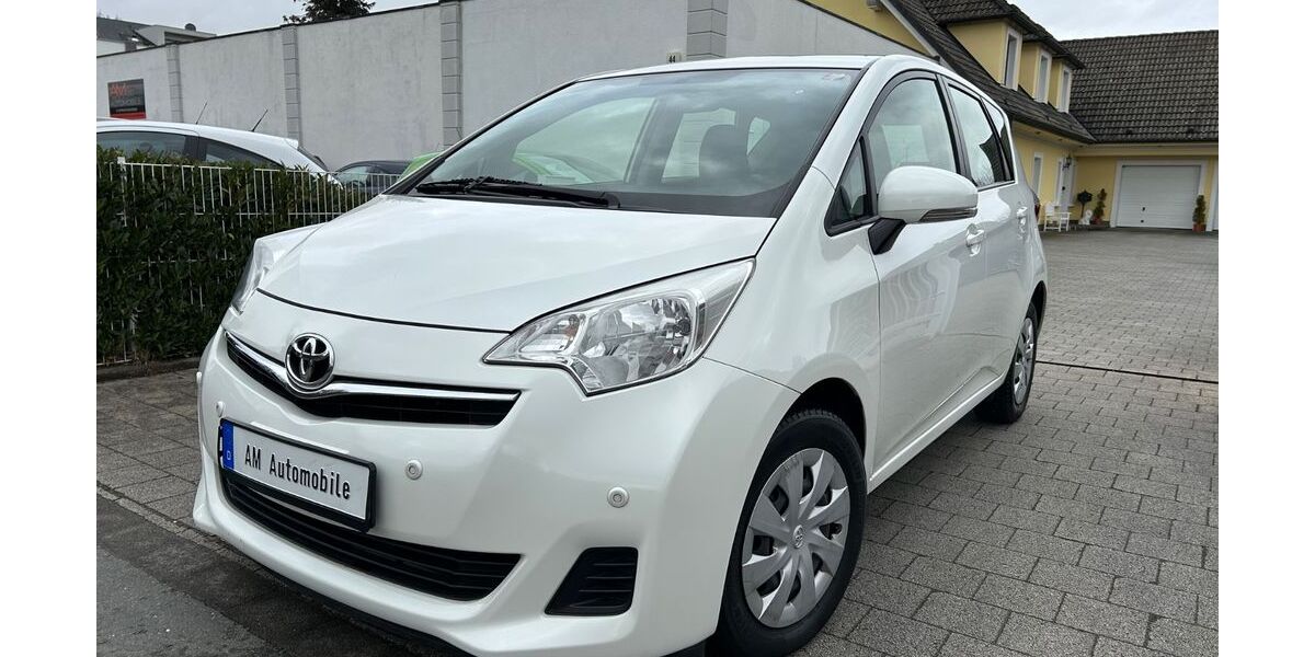 Toyota Verso-S 65.646 km 7.990 &euro; Soest 59494