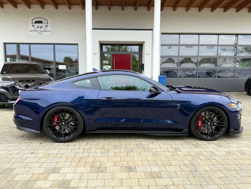 Mustang