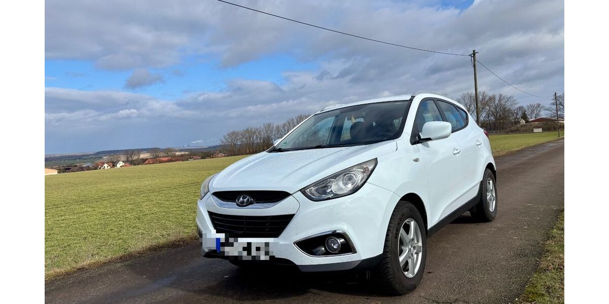 Hyundai ix35 158.000 km 5.299 &euro; Weißenfels 06667
