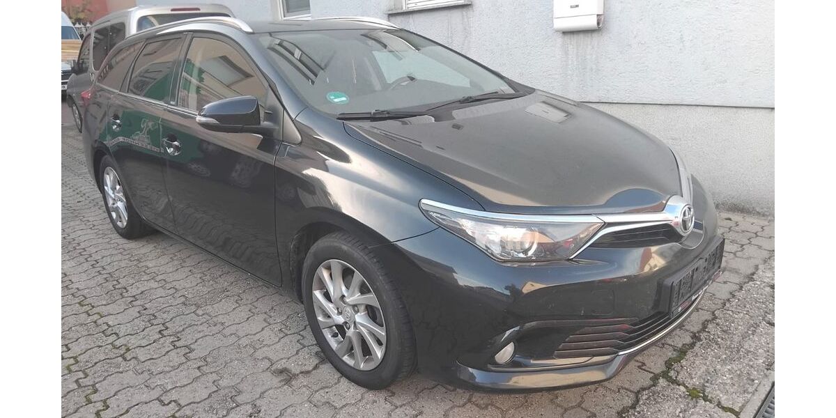 Toyota Auris 209.500 km 6.700 &euro; Germersheim 76726