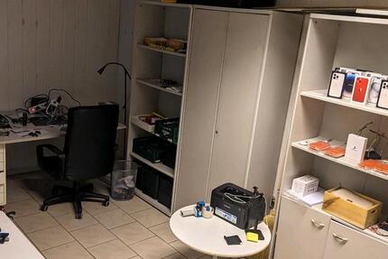 Büroraum ca. 20m2 Lagerraum zimmer