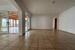 Modernes Wohnen -- ca. 230 qm auf einer Etage! 5 zimmer