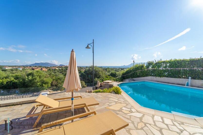 Sardinien FerienWohnung mit Pool 300 meter vom Meer