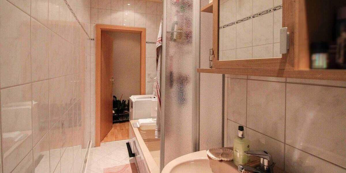 Etagenwohnung Pegau - 2 Zimmer, 47 m&sup2;, 35.000&euro; | Angebot:25538073