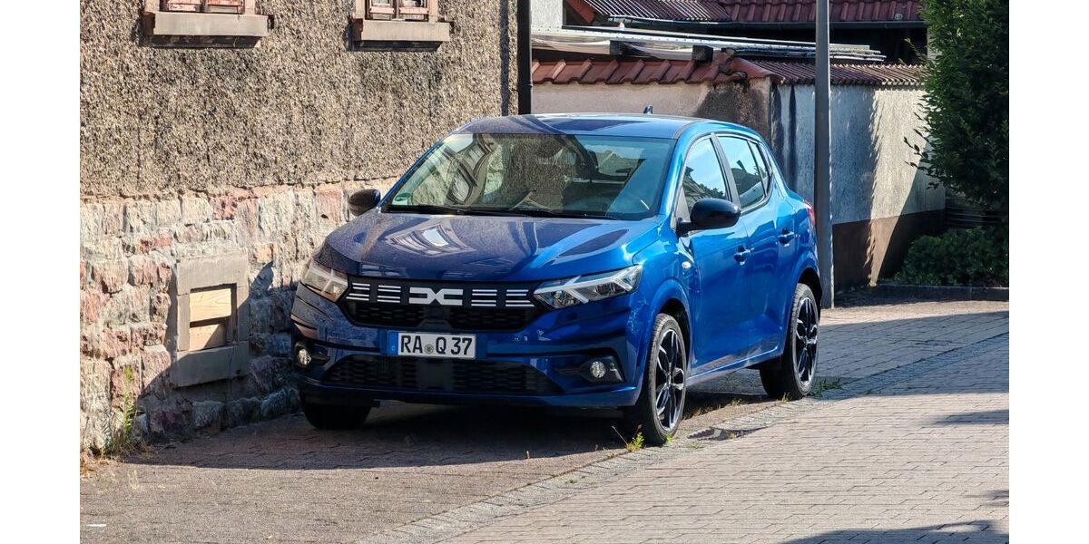 Dacia Sandero 35.000 km 12.000 &euro; Muggensturm 76461